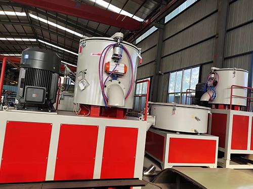 从纸卷到刚骨——护角生产线的精密制造艺术