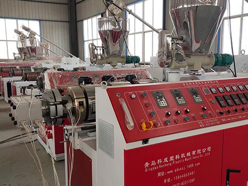 阴阳角线条生产设备：定制化时代的柔性智能创想平台